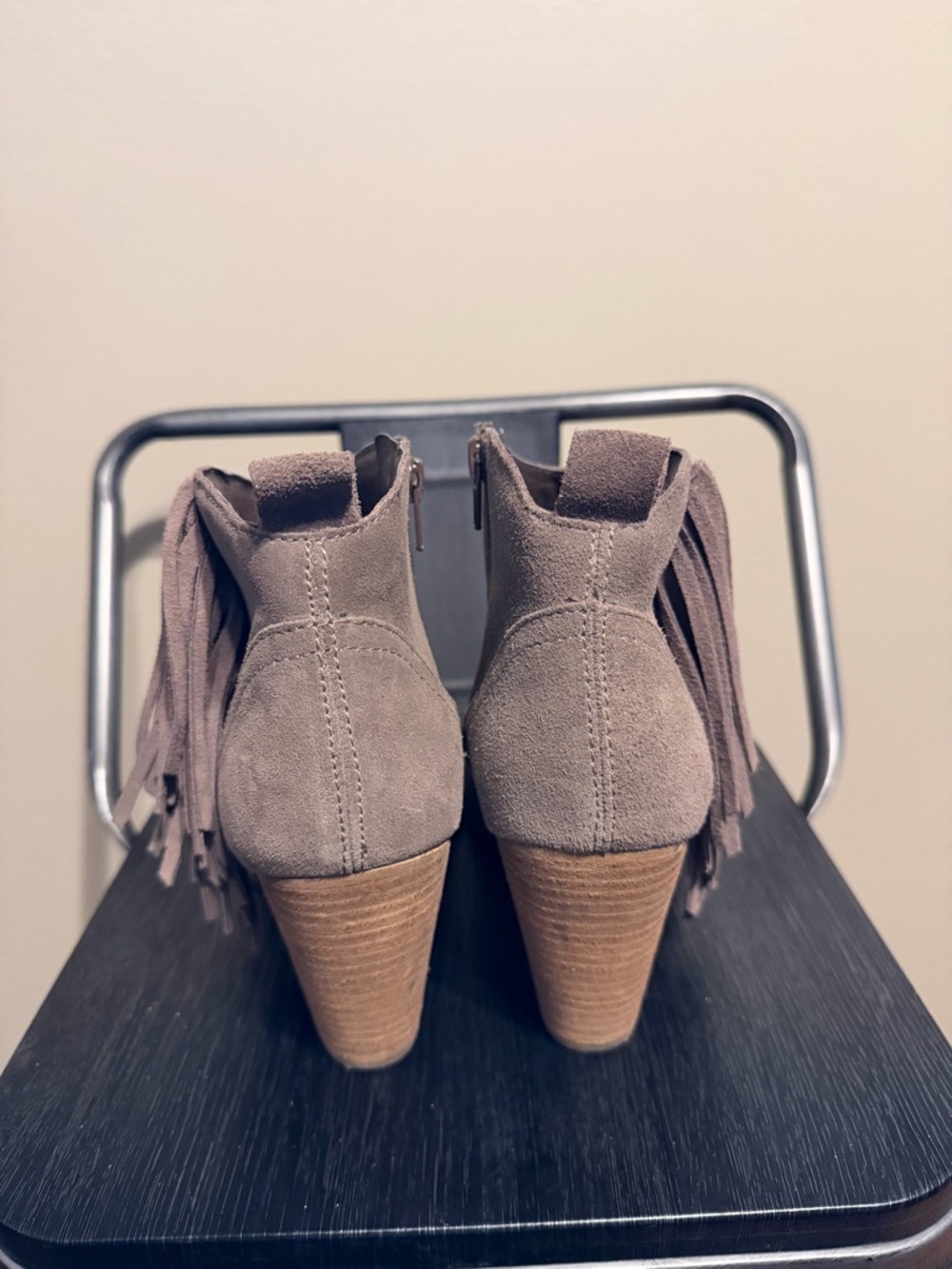 Steve Madden Fringe Suede Ankle Boots Taupe Western Boho Size 10 - Picture 9 of 11